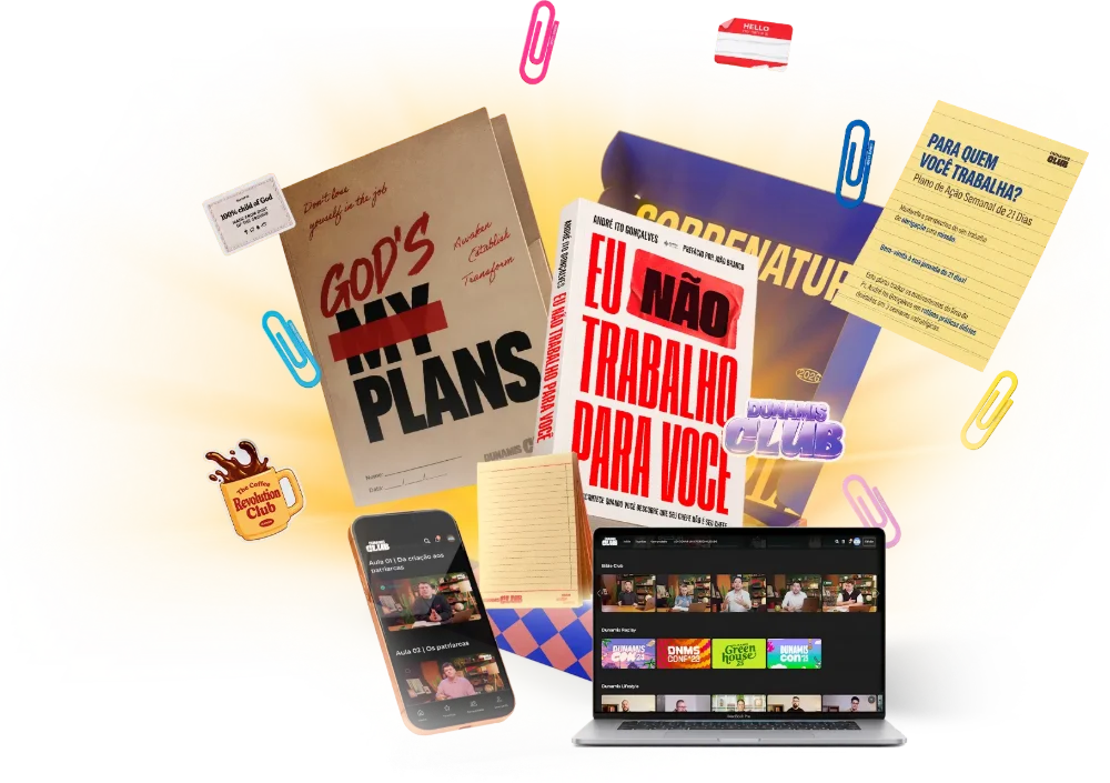 Box do Club+ com livros, plano de leitura, celular e notebook com o app